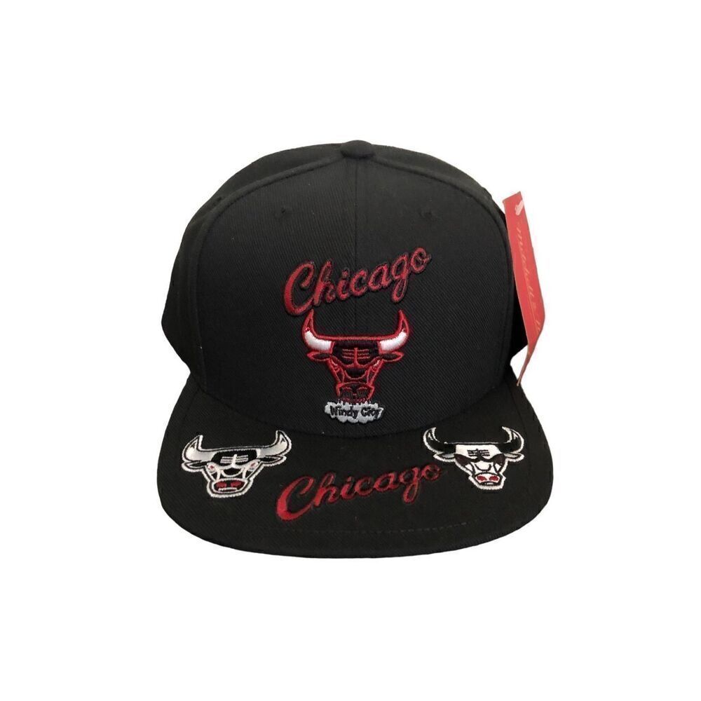 Mitchell and Ness Chicago Bulls Script Front Loaded SnapBack Hat Cap